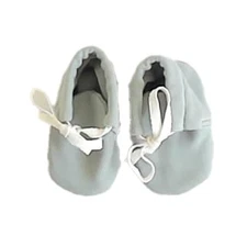 Quincy Mae Baby Booties Sage Size 3-6 Months Soft Cozy Newborn Accessories