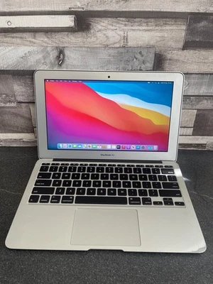 Apple MacBook Air 11" 2014 · i5 · 4GB · 128GB