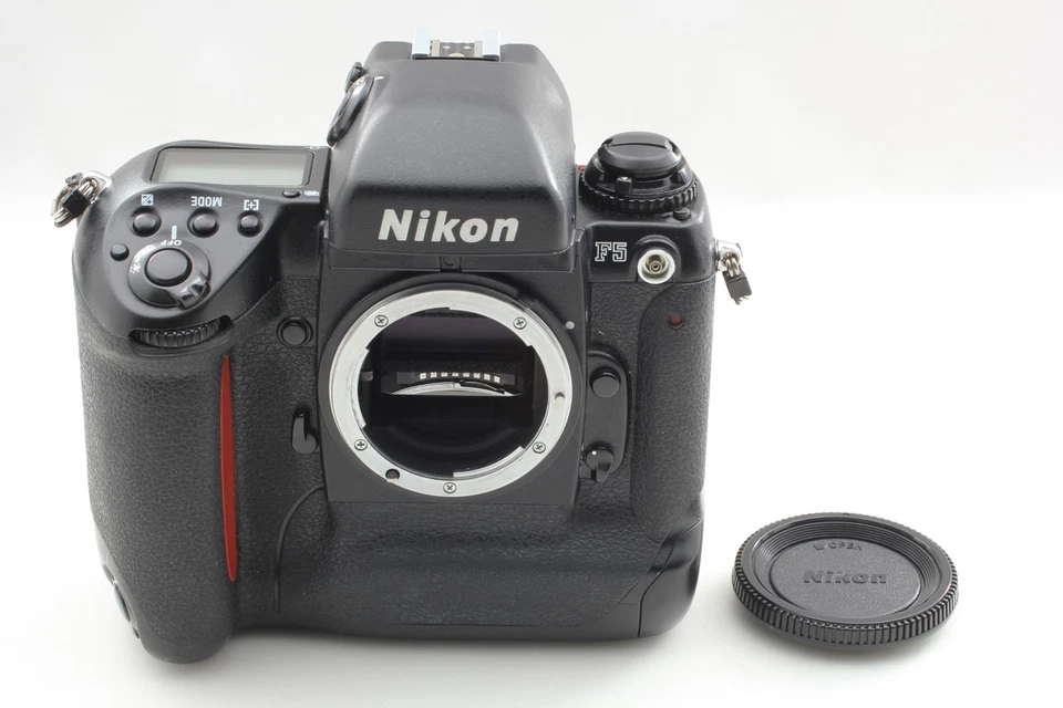 [Near MINT+++] Nikon F5 SLR 35mm Film Camera Body Black DP-30 Finder From JAPAN - Image 2 of 4