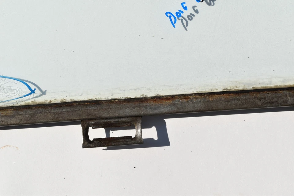 Dodge D24 Custom Deluxe 1948 puerta trasera izquierda ventana vidrio conductor Mopar 48 agrietado Foto 3 de 4