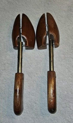 Vintage Rochester (NY) Shoe Tree Co Split Toe Shoe Keepers - Mohawk #53N