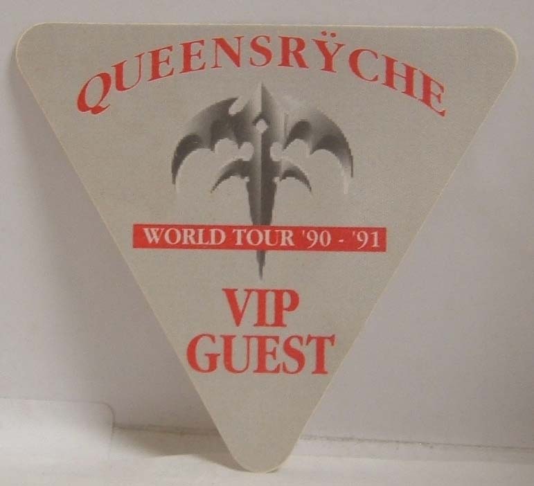 QUEENSRYCHE - VINTAGE ORIGINAL CONCERT TOUR CLOTH BACKSTAGE PASS ***LAST ONE***