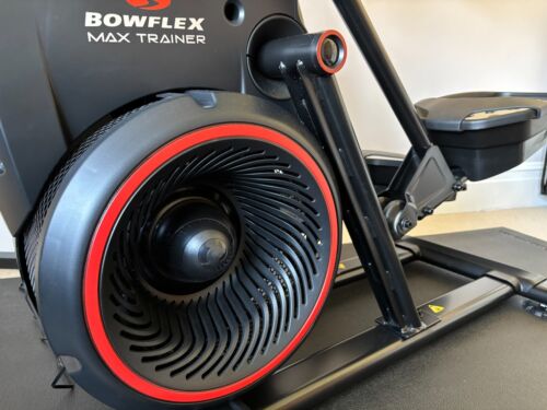 Bowflex MAX Total M40 trainer exercise machine - hardly used - Picture 4 of 6