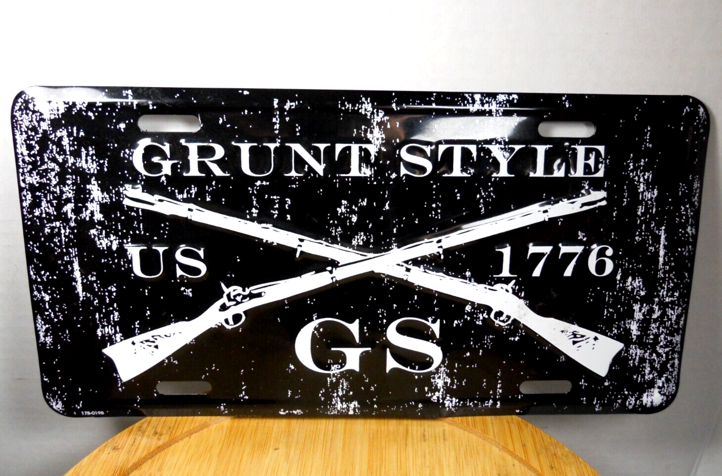 GS Grunt Style US 1776 crossed rifles black and white novelty car tag auto plate