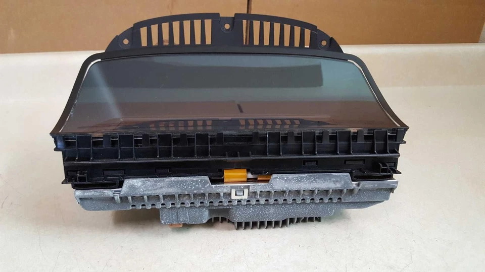 Pantalla de infoentretenimiento usada se adapta a: 2006 Bmw 750I pantalla de visualización tablero delantero 8,8`` sc Foto 2 de 4