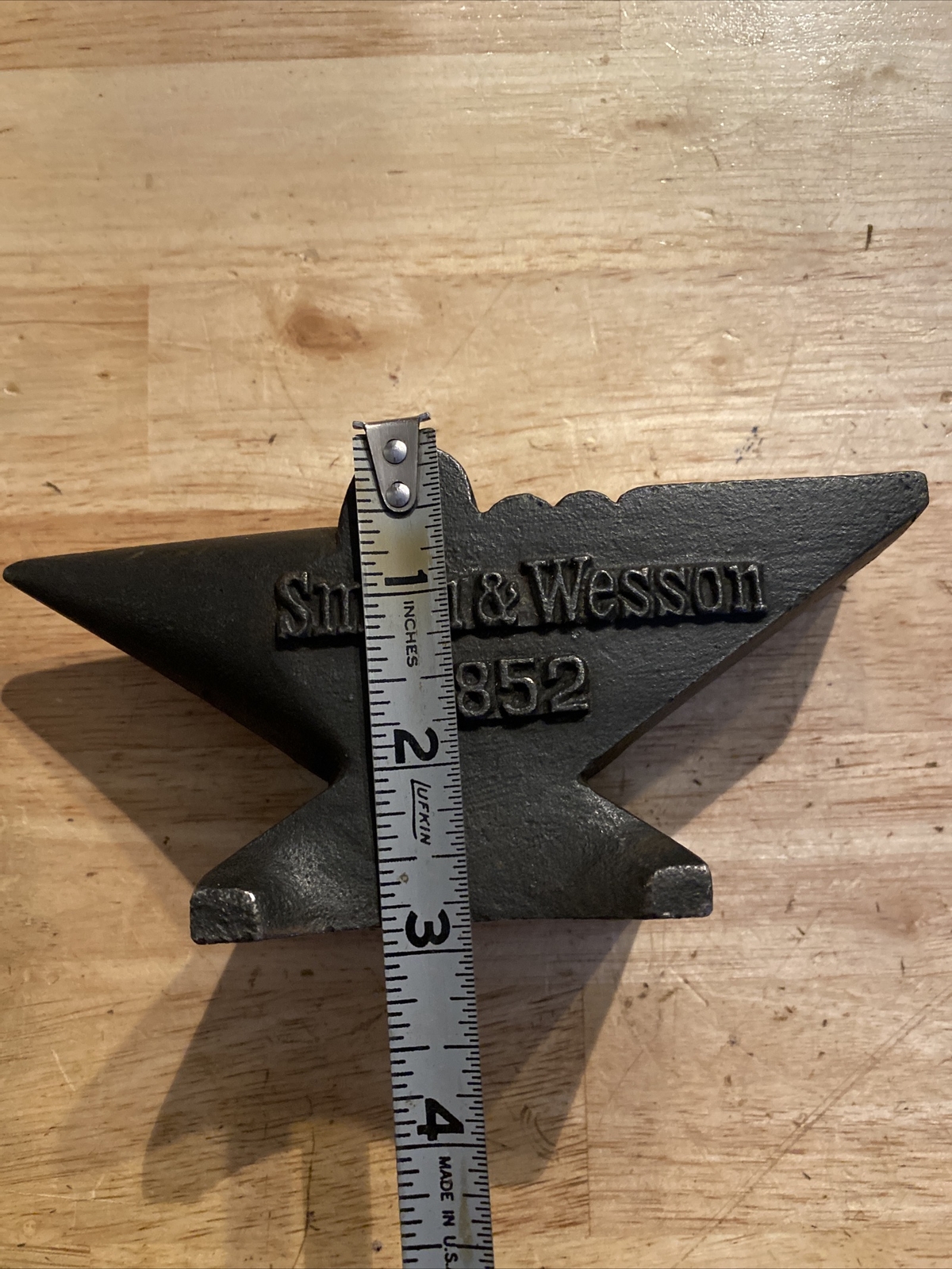 Smith & Wesson Anvil Gunsmith Cast Iron Blacksmith Paperweight Gun