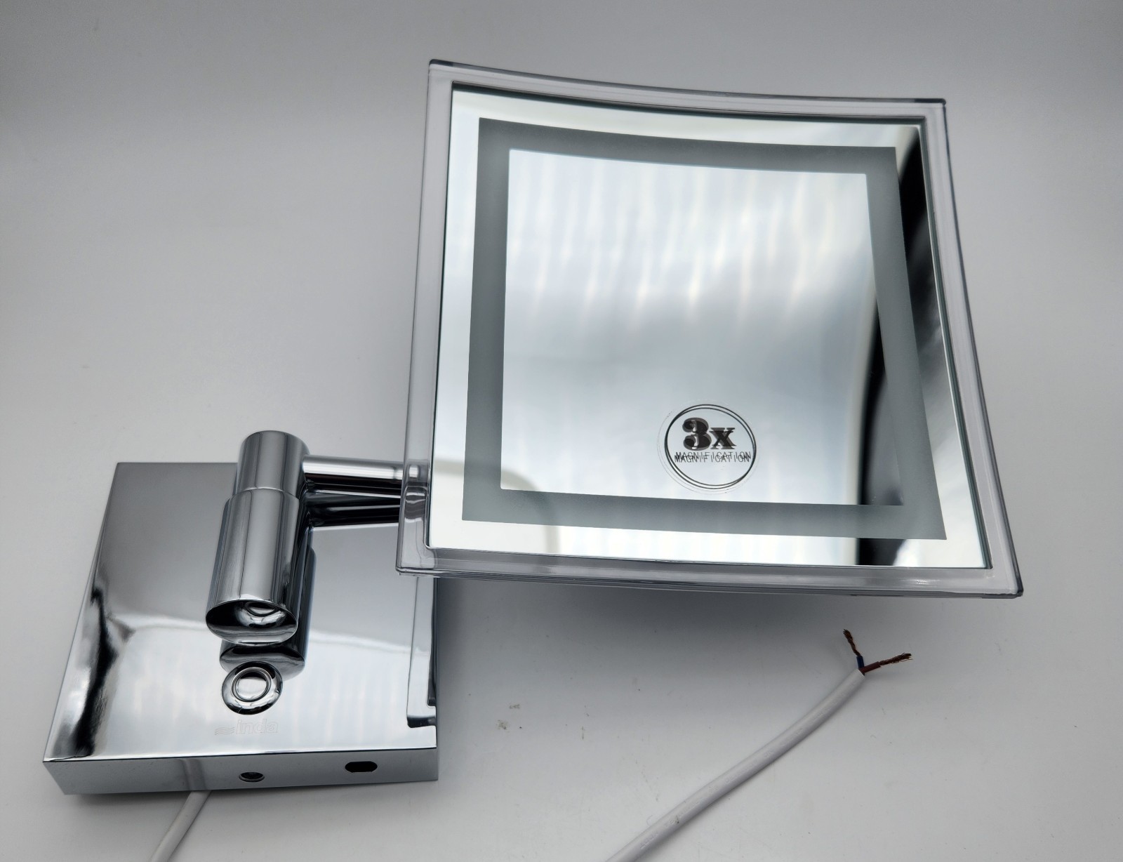 Miroir grossissant carré 3x Inda lumineux LED miroir de maquillage mural chromé