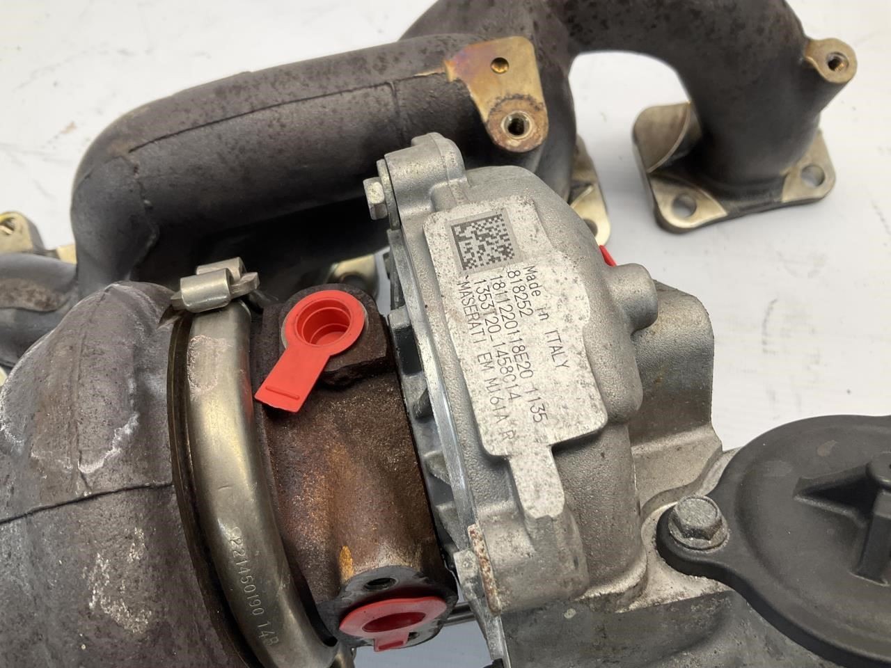 19-23 Maserati Levante 3.8L Right Turbocharger Supercharger W/ Exhaust Manifold