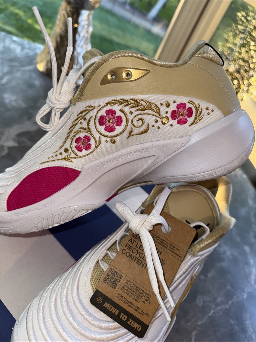 Nike Jordan Luka 3 El Matador Basketball Shoes White Gold Pink FZ2464-100 Men 10 Nike Air Jordan Luka 3 SE El Matador White Team Gold FZ2464  main image 3