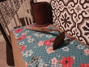 VINTAGE SHORT HANDLED GARDEN HOE HAND TOOL