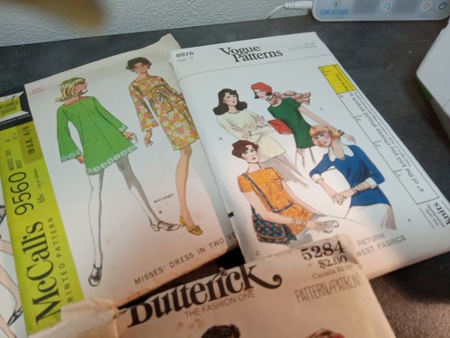 Paket mit 5 Vintage Mustern Damen und Mädchen - Bild 4 von 5