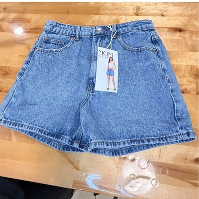 Simple Society Denim Mom Shorts Women Size 9/29 Blue NWT High Waisted Light Wash