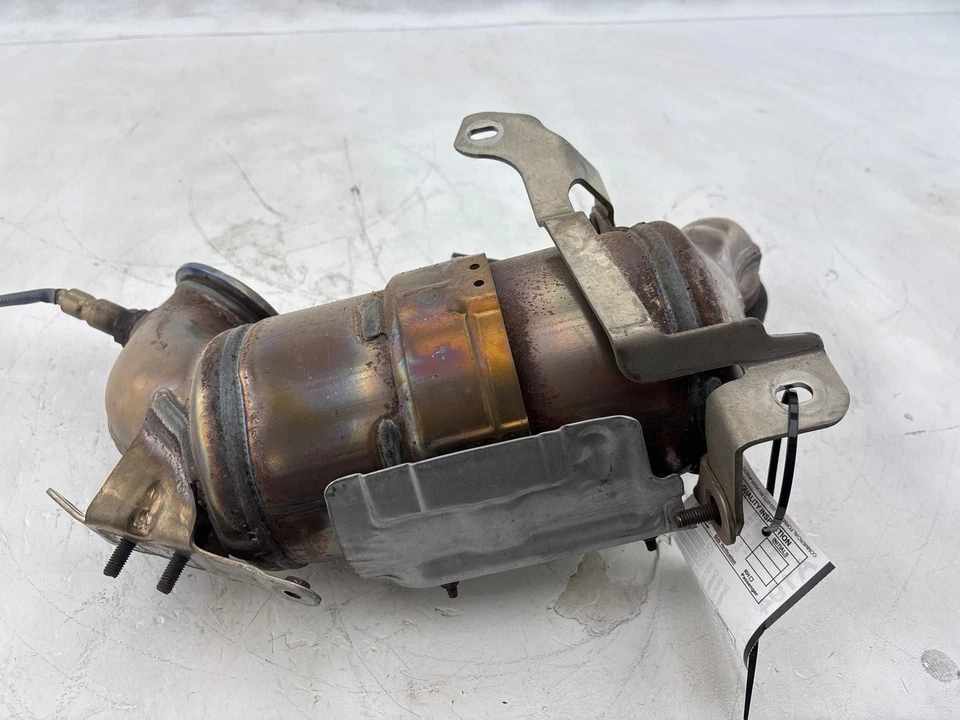 Convertidor catalítico de escape Buick Envista 2024-2025 1,2 L OEM Foto 3 de 4