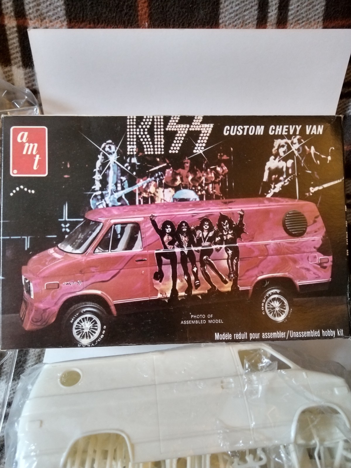 VTG 1977 AMT KISS Custom Chevy Van Plastic Model Kit New Open Box NICE!
