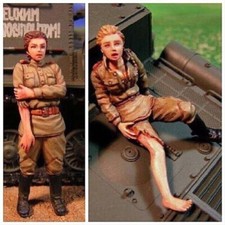 1/35 Scale Army Female Wounded Soldier Group 2 People Resin Figure Model Kit