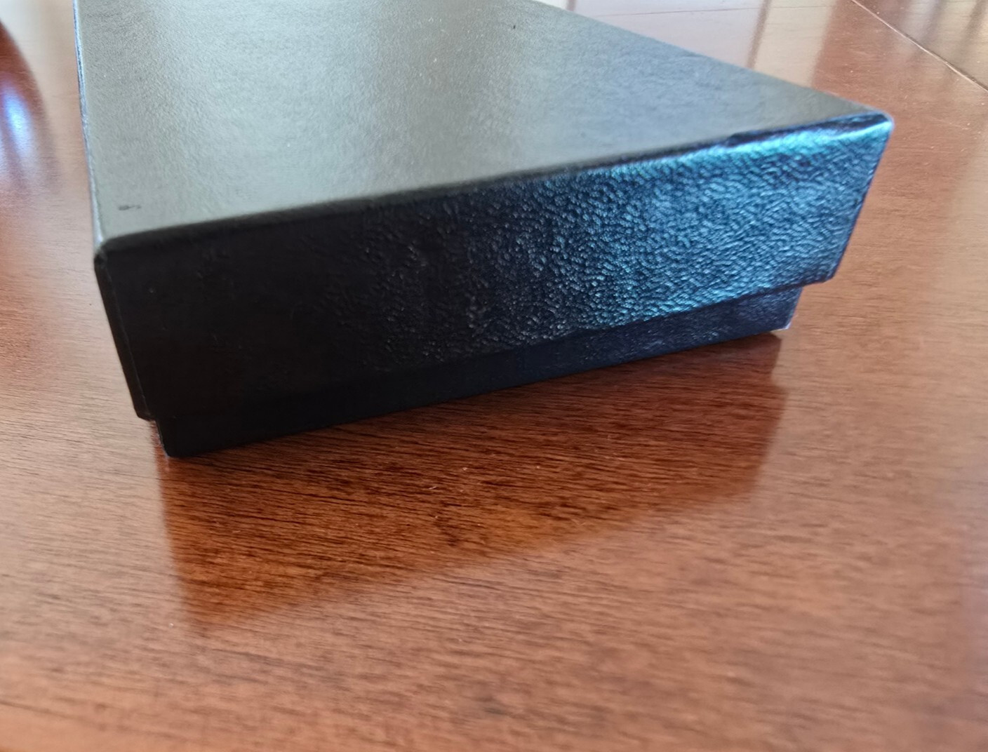 Shun Cutlery Empty Box, Black with Gold Emblem  Foam insert ~ 15" x3 5/8