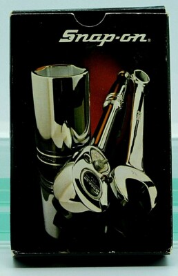 Playing Cards Snap-On Tools Made in USA Western Publishing Plastic Coated Deck