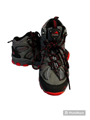 Pacific Mountain Hiking Boots Youth sz 1  Cedar Ankle Boot Grey/Red NWOB floor m