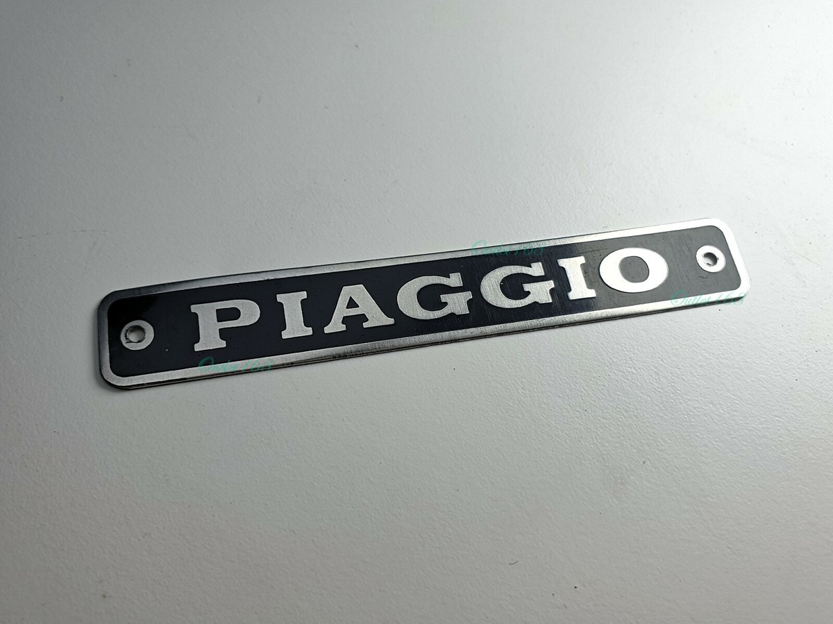 Scooter Piaggio Vespa 125 150 180 VBA VBB VBC Back Seat Badge