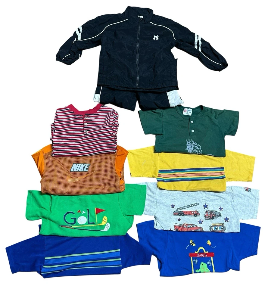 Lote de 10 camisas y 1 chándal vintage de ropa para niños y jóvenes talla 5/6 Y2K Foto 2 de 4