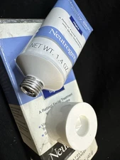 neutrogena night healthy skin anti-wrinkle 1.4oz distressed box SEALED