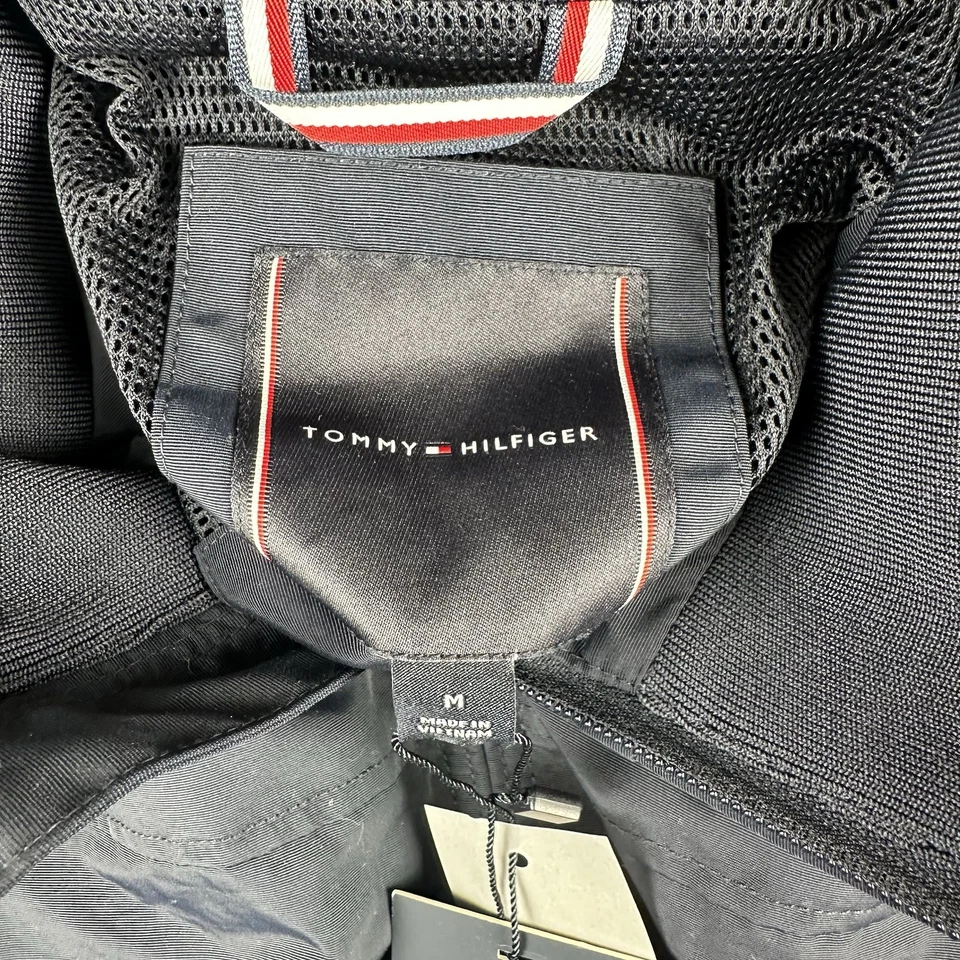 NWT Tommy Hilfiger Men’s Regatta Water Resistant Jacket Navy Size M - Image 3 of 4
