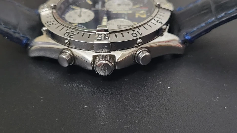 BREITLING  COLT CHRONOGRAPH QUARTZ  A53035 . 100 M . - Immagine 3 di 4