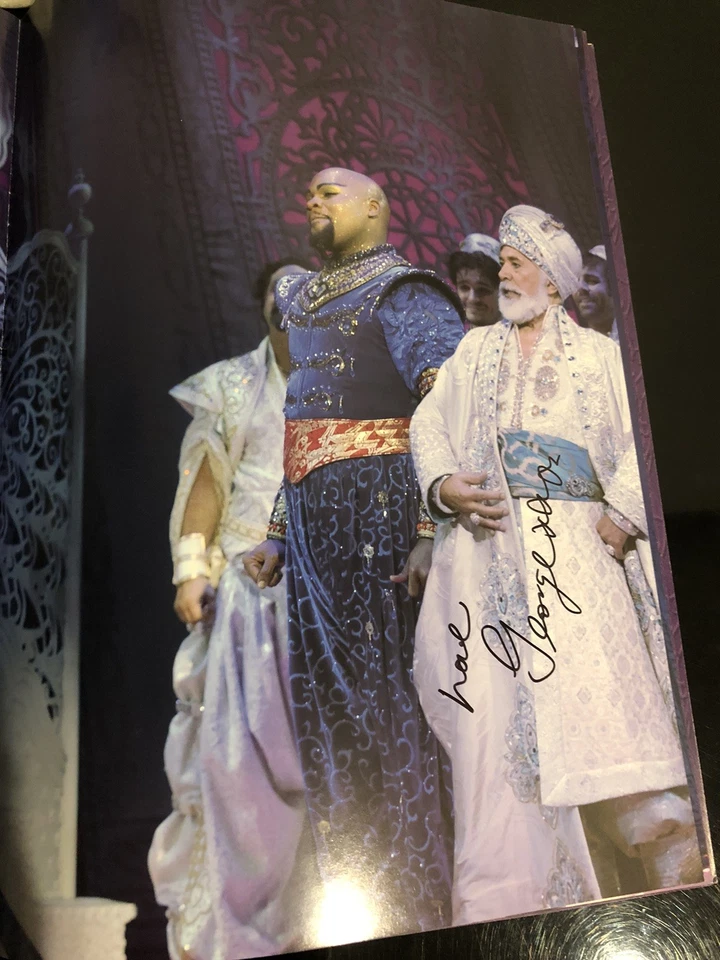 Multi Signed Copy Aladdin A Whole New World Disney 2016 Australian Edition L/New - Image 3 of 4