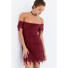 ASTR the Label Valentina Lace Off Shoulder Mini Dress XS Burgundy Wine
