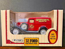 ERTL - Budweiser 1932 Panel Delivery  Die Cast Bank 1/24 scale