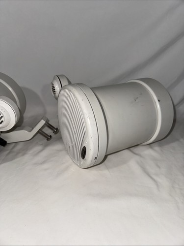 Pair of Clarion Marine Speaker & Halogen Light Mountable Marine Pods - Picture 8 of 12