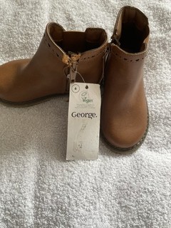 George Girls Brown Chelsea Style Boots Size 6 BNWTS Winter/autumn