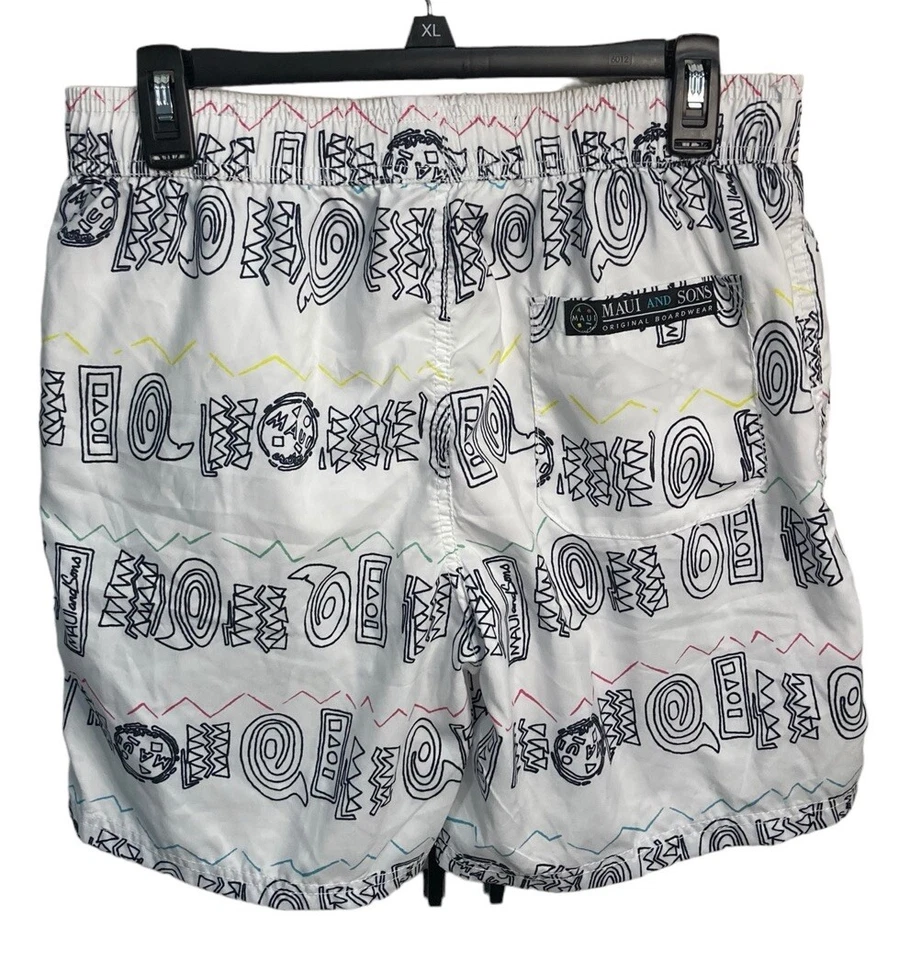 Shorts de tabuleiro geométrico Maui And Sons tamanho grande branco - Imagem 2 de 4