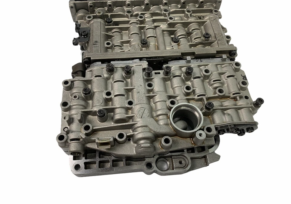 Automatic Transmission Valve Body OEM 99-02 Jaguar XJ8 XK8 - Image 2 of 4