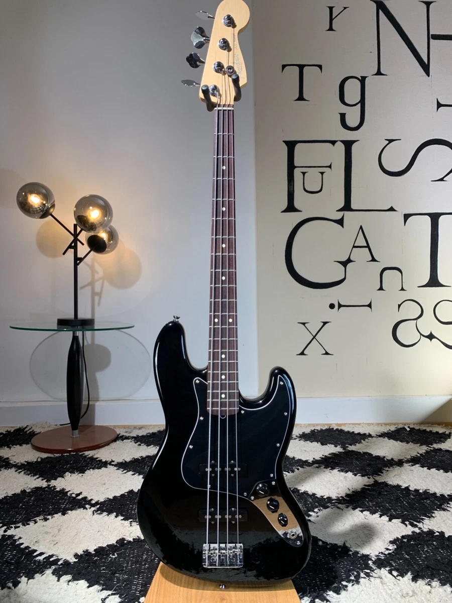 Fender American Standard Jazz Bass with Rosewood 2005 Black on Fender American Standard Jazz Bass with Rosewood 2005 Black on