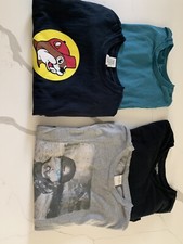 Lot Of 4 BOYS T-SHIRT Blue/ Gray Plain Black Buc-ees SIZE L