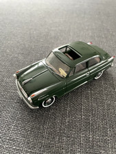 SE Modell, 1/43 für Solido gefertigt. Borgward Isabella grün.