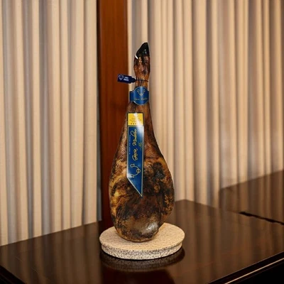 GARCIA MIMBRERO IBERICO DI BELLOTA FULL BLACK PAW SHOULDER 5KG. CIRCA