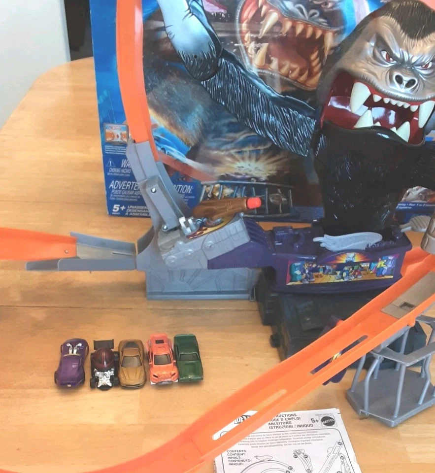 Vtg Hot Wheels Gorilla Attack Playset Rare 2005 Boxed COMPLETE  - Image 4 of 4