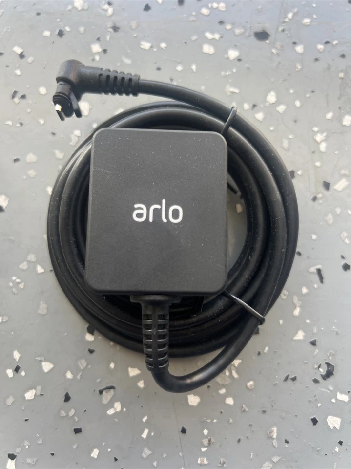 Netgear Arlo Go VML4030 Wireless HD Security Cameras No Batteries With Cable!! - Image 4 of 4