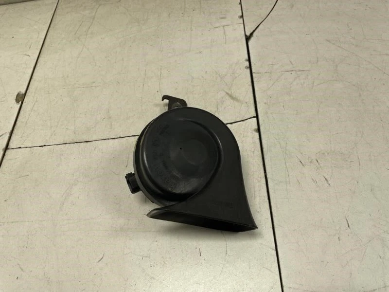 Hummer H3 2008 bocina del lado del pasajero delantero derecho OEM+ Foto 3 de 4