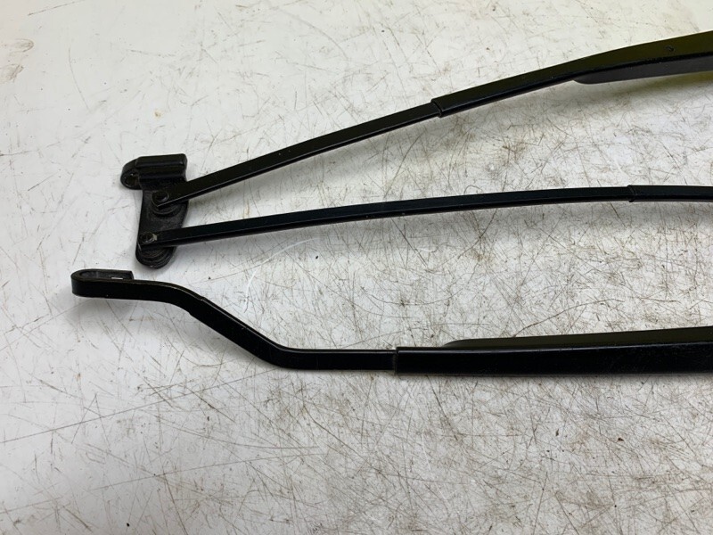 01 02 03 04 05 06 Lexus LS430 Windshield Wiper Arms Left & Right Side