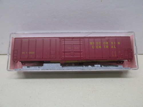 ROUNDHOUSE # 8439 ~ WISCONSIN CENTRAL 50' BOX CAR # 10029 ~ KIT ~ ESCALA N | Zustand: New