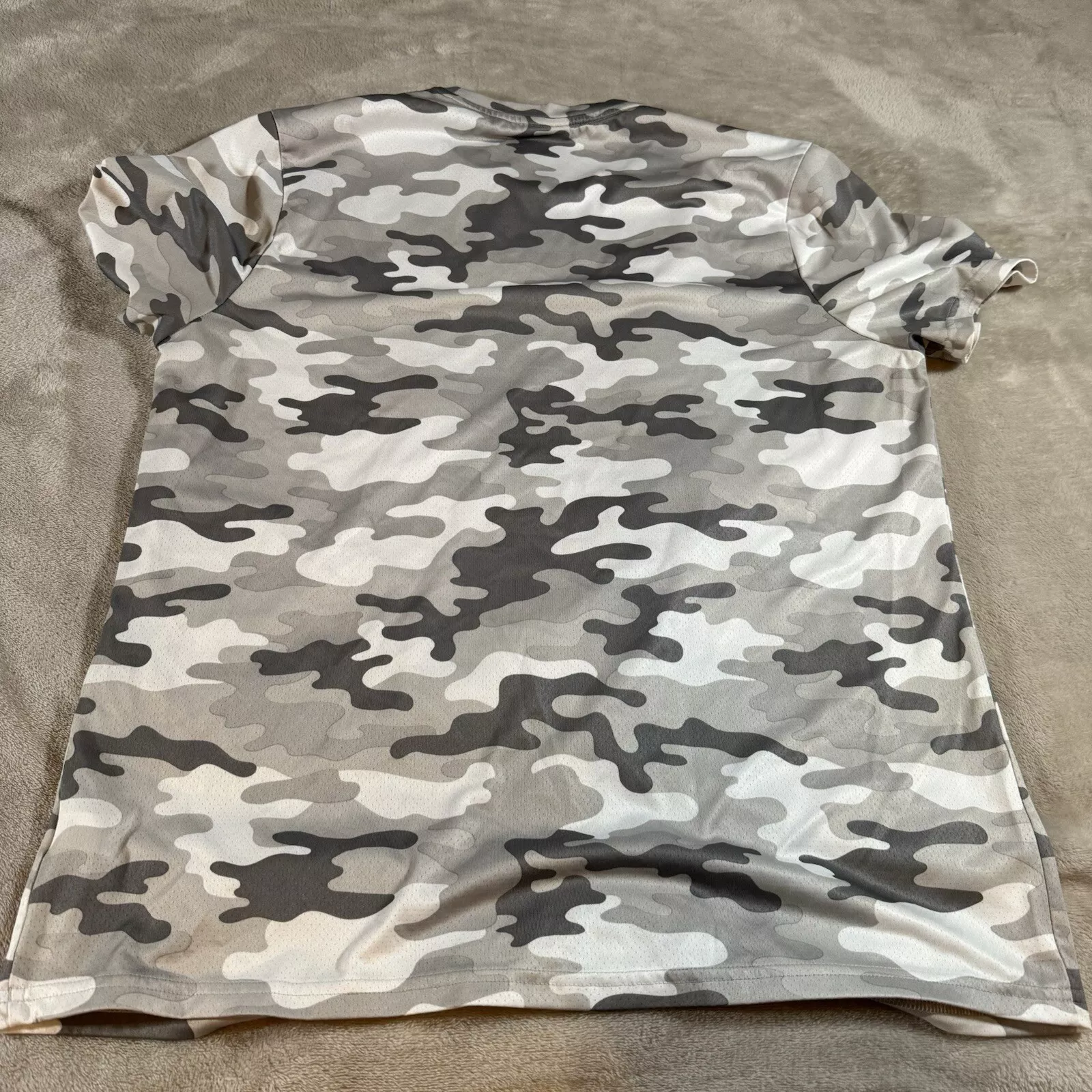 gymshark arrival camouflage shirt