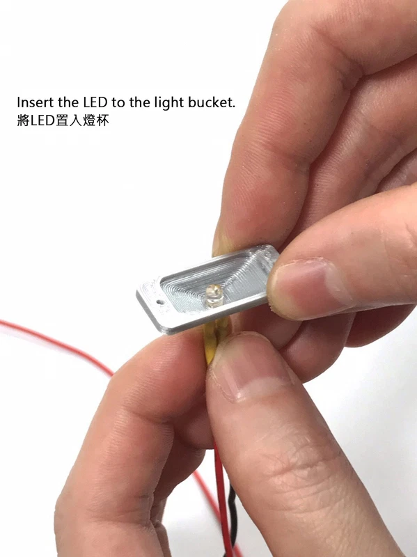 La tercera luz de freno (montaje en ventana trasera) complemento para kit de iluminación Eazy On TRX-4 Foto 4 de 4