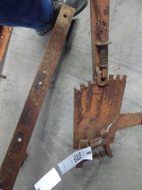Picture 4 of 5