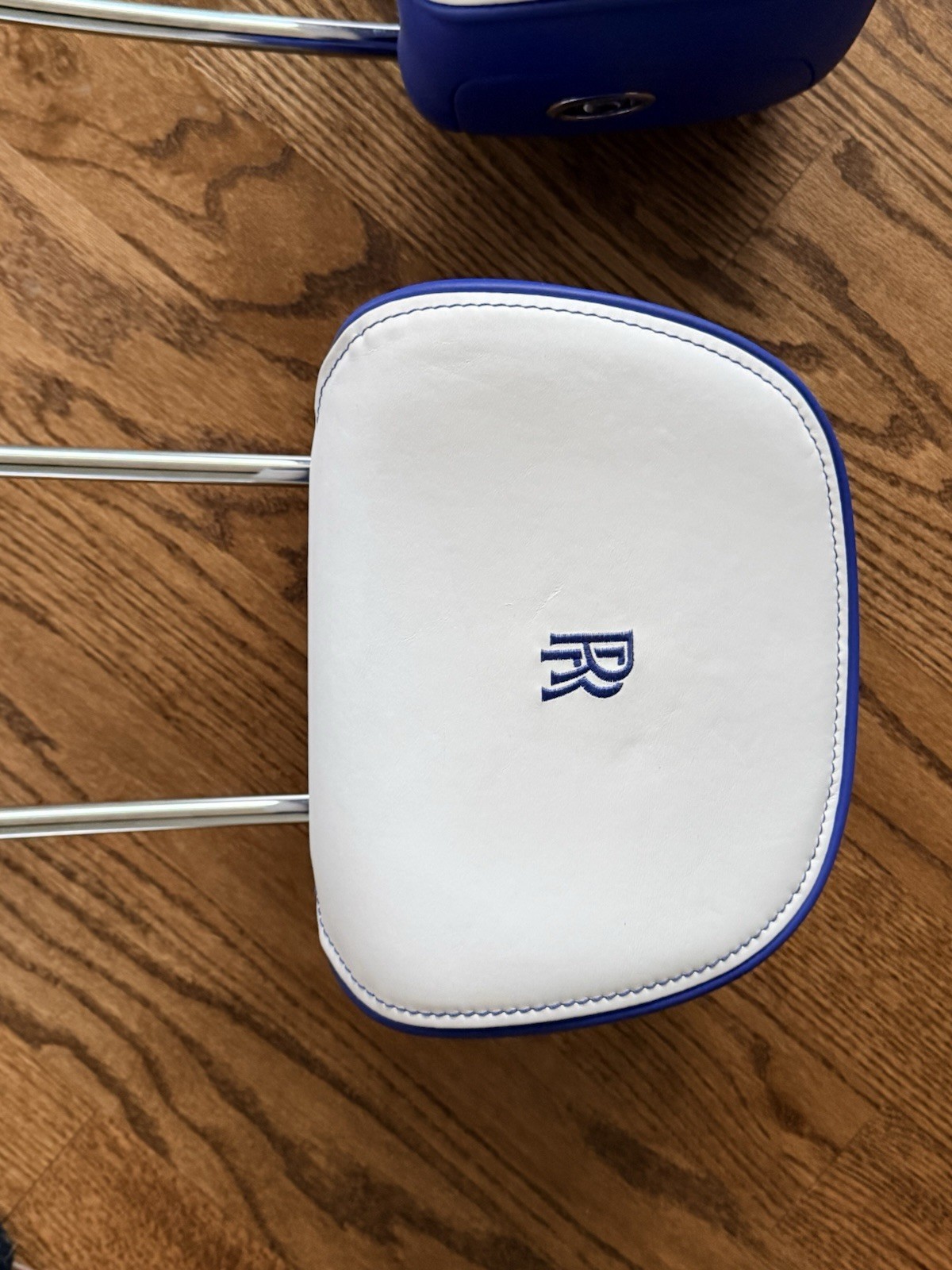 2023+ Rolls Royce Cullinan Leather Headrest