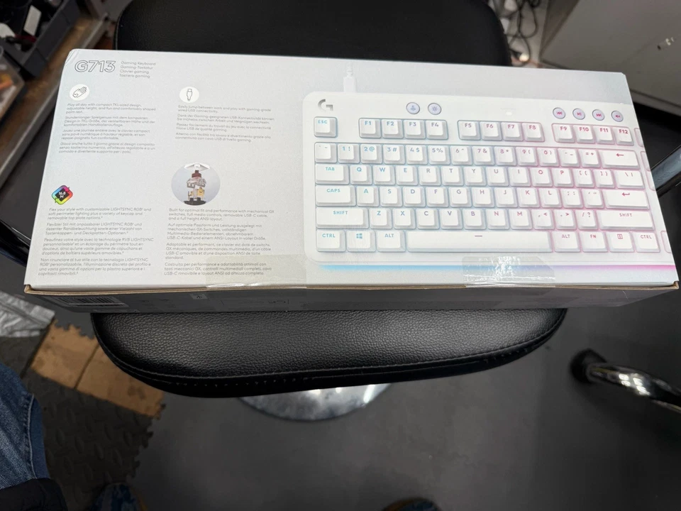 Logitech G G713 Wired Mechanical Gaming Keyboard with LIGHTSYNC RGB Lighting New - Image 3 of 4