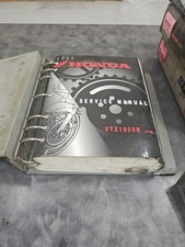 02 VTX 1800R Service Man