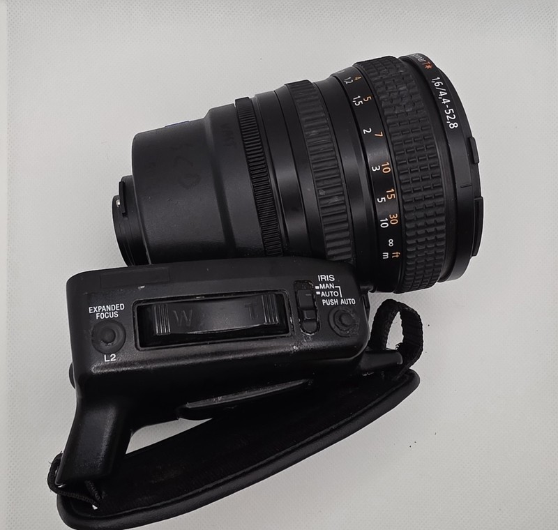 Sony Carl Zeiss Vario-Sonnar T* 12x Professional Broadcast Lens with Electronic